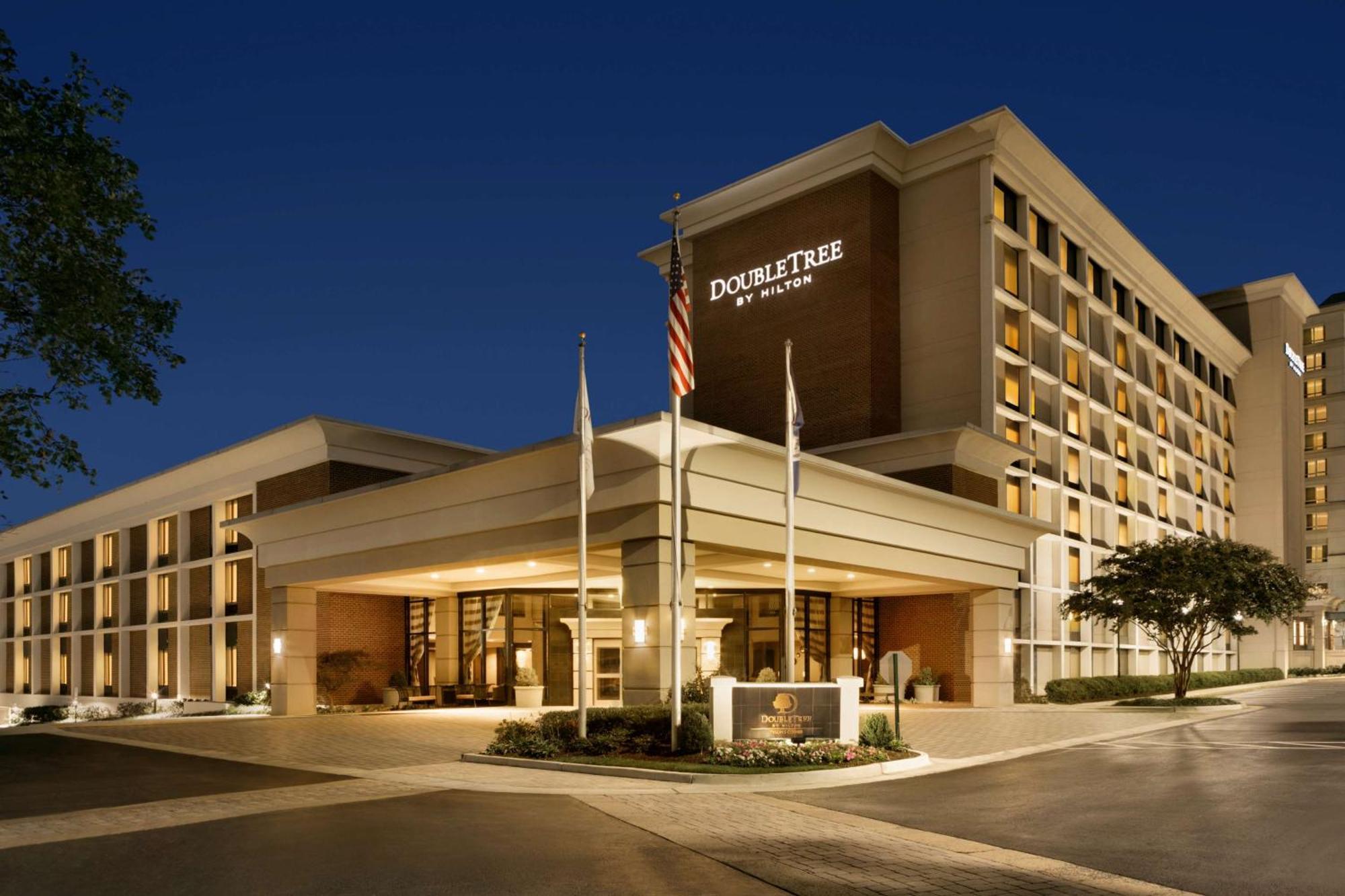 Doubletree By Hilton Mclean Tysons Hotel Tysons Corner Exterior foto